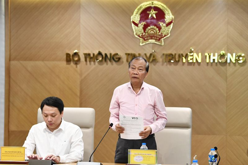 Ông Hoàng Quang Phòng