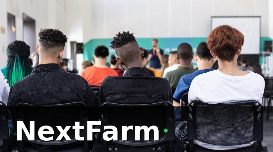 NextFarm — Xác định nhóm nhân viên cần đào tạo